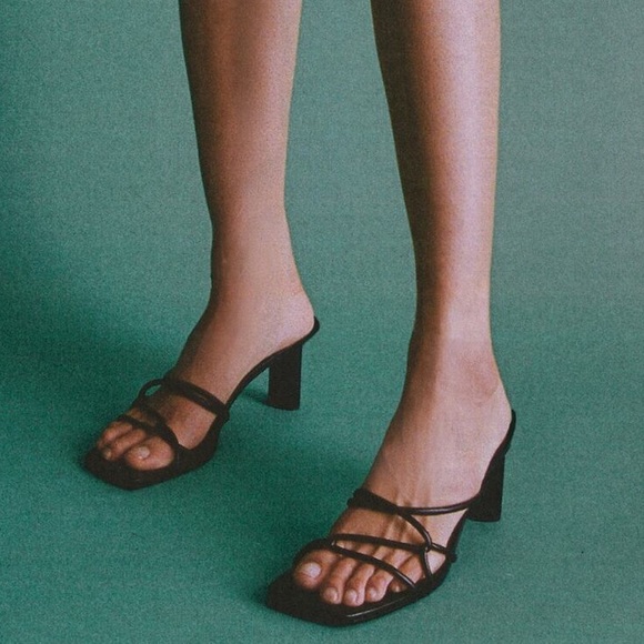 Black Zara heels - Picture 1 of 4